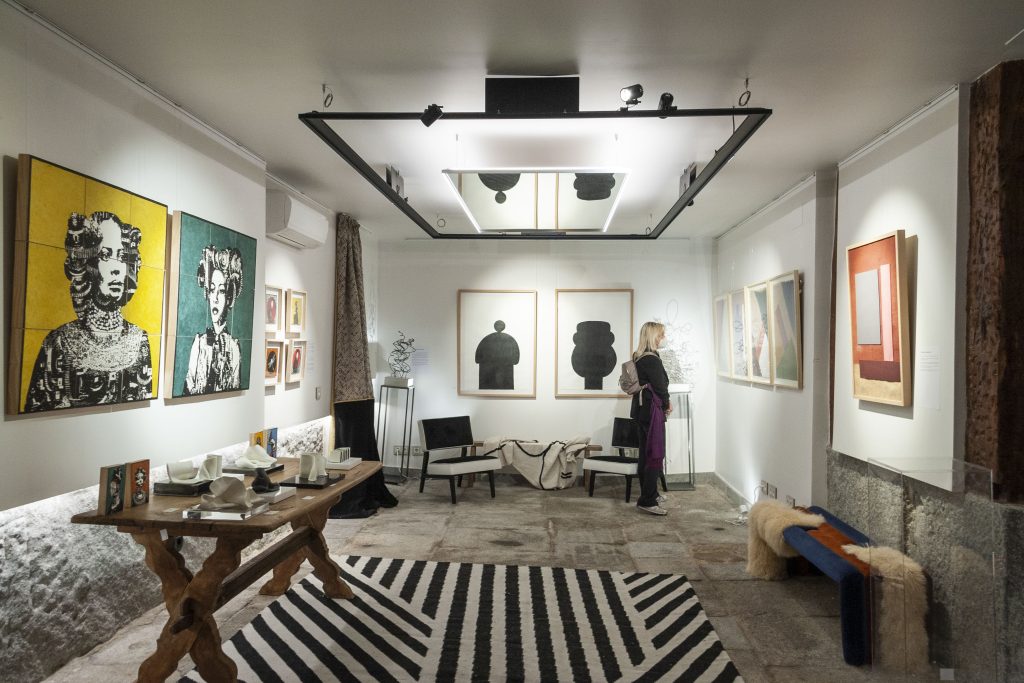 Interiorismo y consultoría de arte - conectando profesionales y artistas